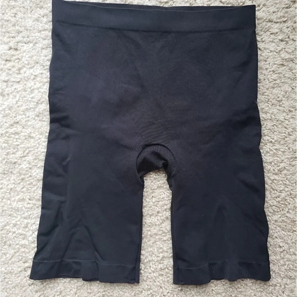 Fit Black Tuck Biker Shorts Shapewear Small